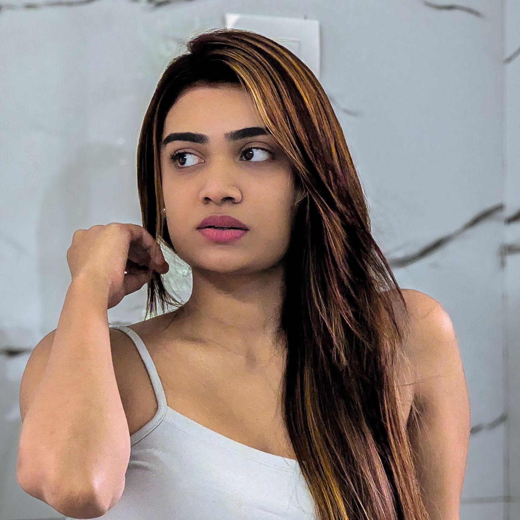 Komal Jee